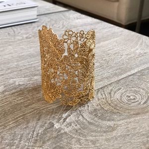 Stella & dot lace cuff